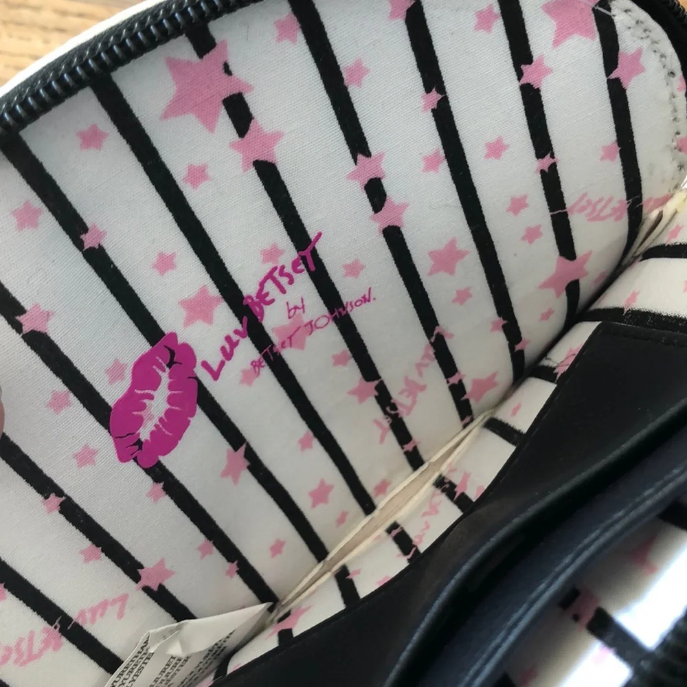 Luv Betsey Johnson leopard cat coin purse wristlet NWT new cute! gift valentine